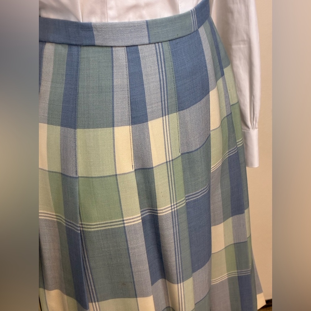 Pendleton Skirt in a Pastel Blue and Green Pleated Plaid Made in the USA - Picture 4 of 15